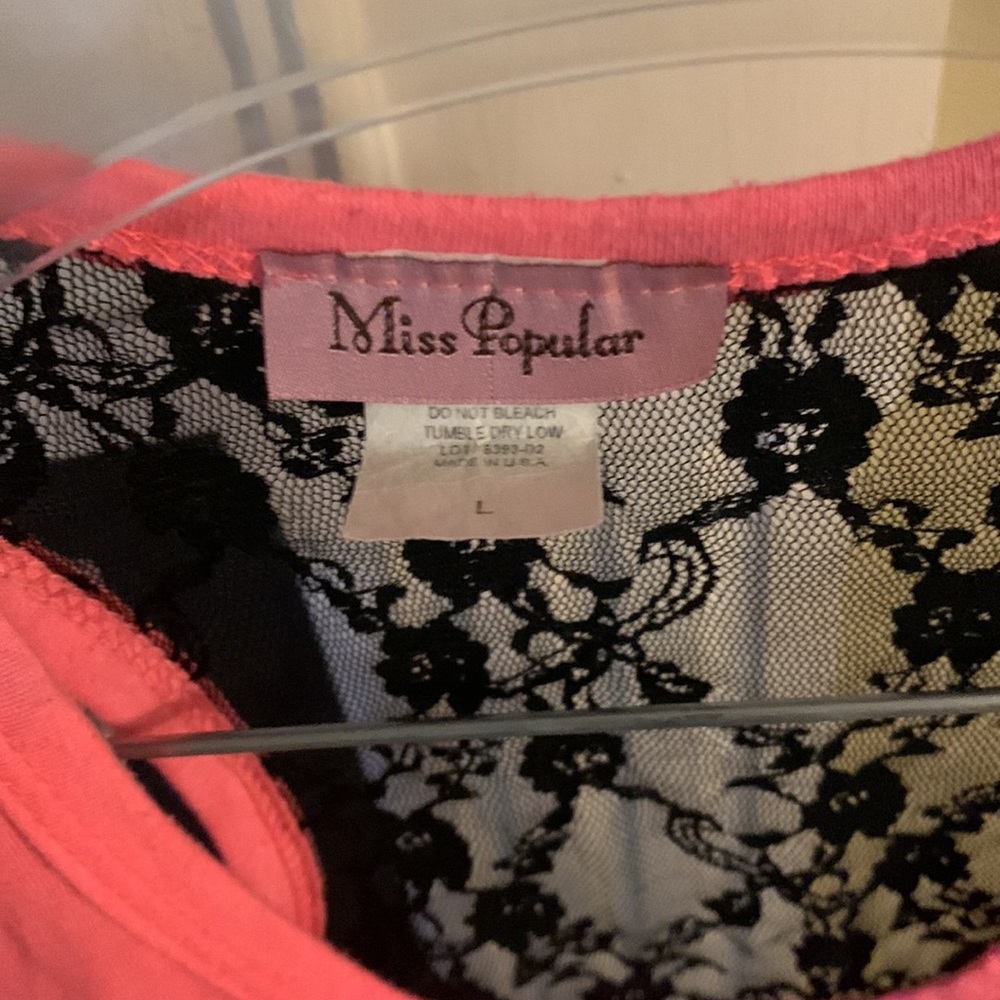 Tank top - Picture 2 of 3